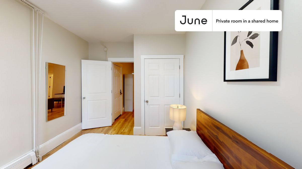 Building Photo - Room in Shared 5 bed/2 bath home in Brighton