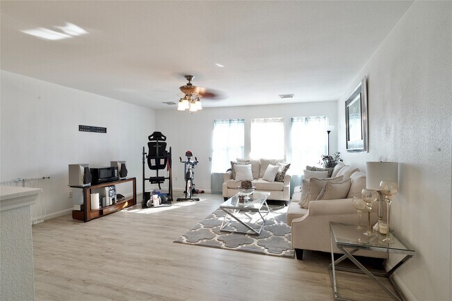 Building Photo - 9503 Lerin Ln