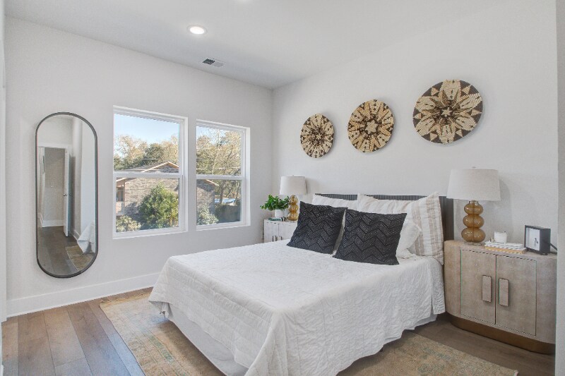 Building Photo - 5739 Murray Dr