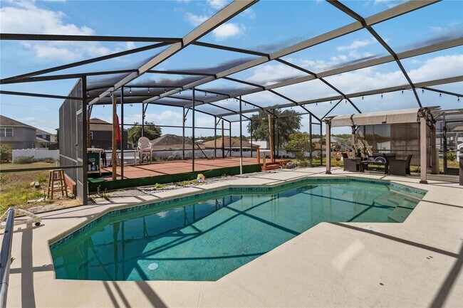 Building Photo - 410 Canna Dr