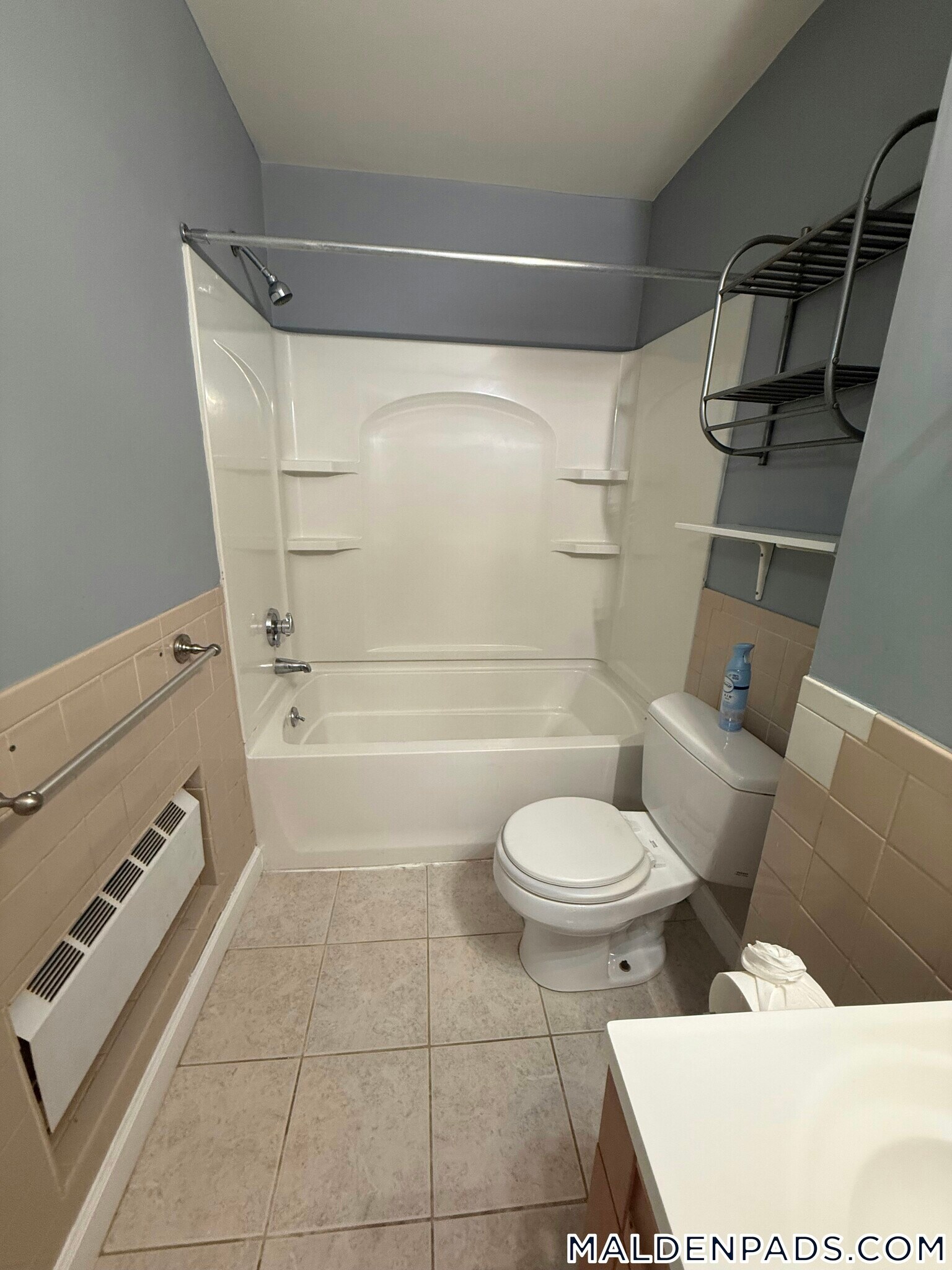 Building Photo - 428 Salem St