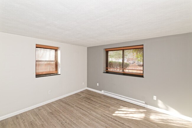 Building Photo - 1325 Worcester Rd