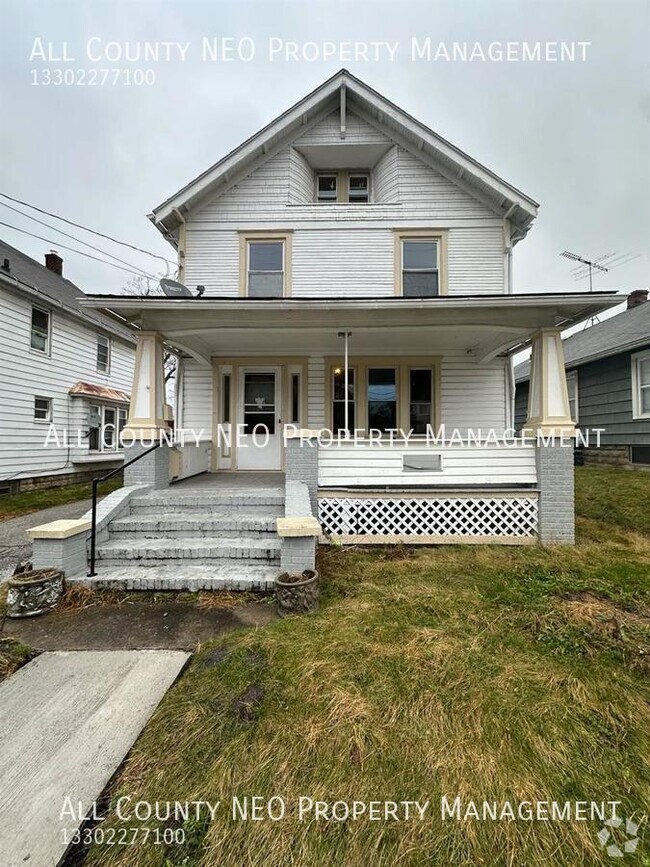 Building Photo - Charming 2-Bed, 1-Bath Home Near the Unive...