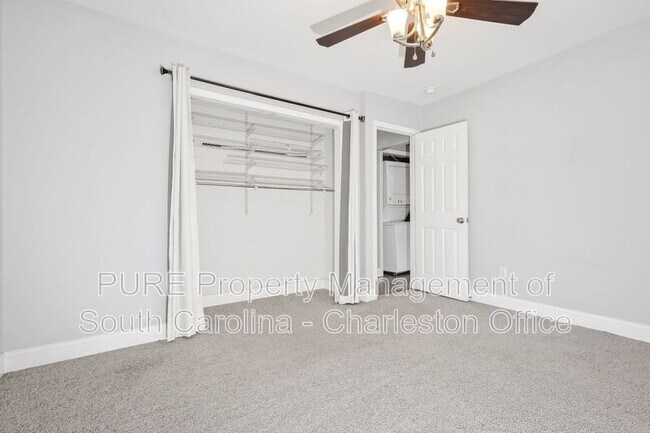 Building Photo - 1133 Brody Ave