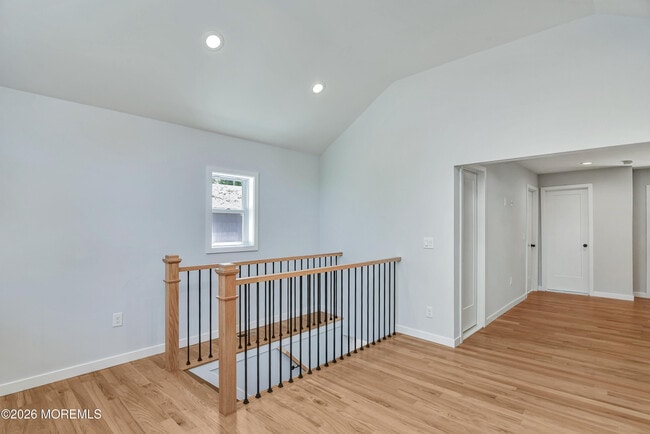 Building Photo - 769 Cliffwood Ave