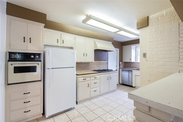 Building Photo - 4526 La Granada Way