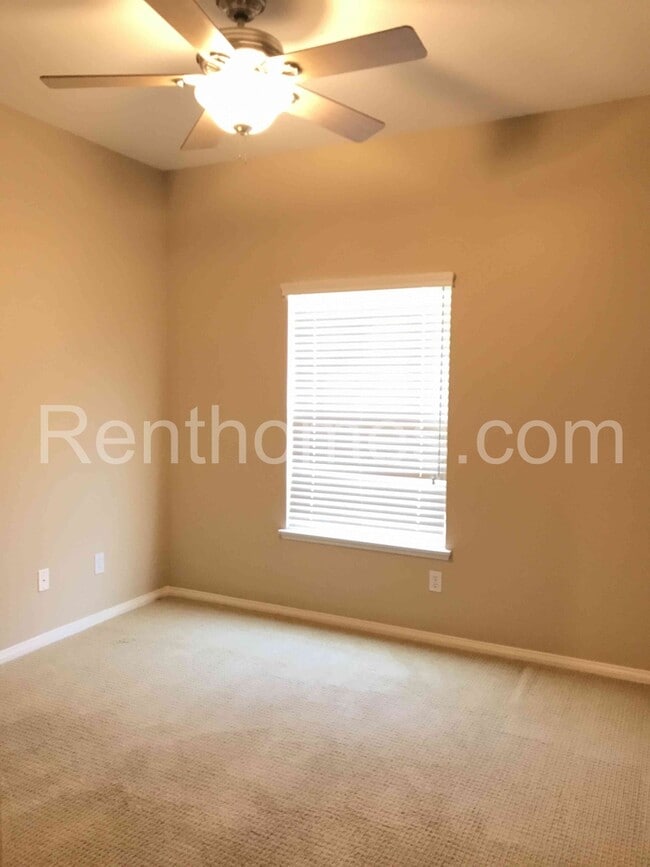 Building Photo - 11665 Miro Cir