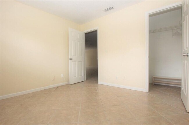 Building Photo - 4261 NW 110th Ave