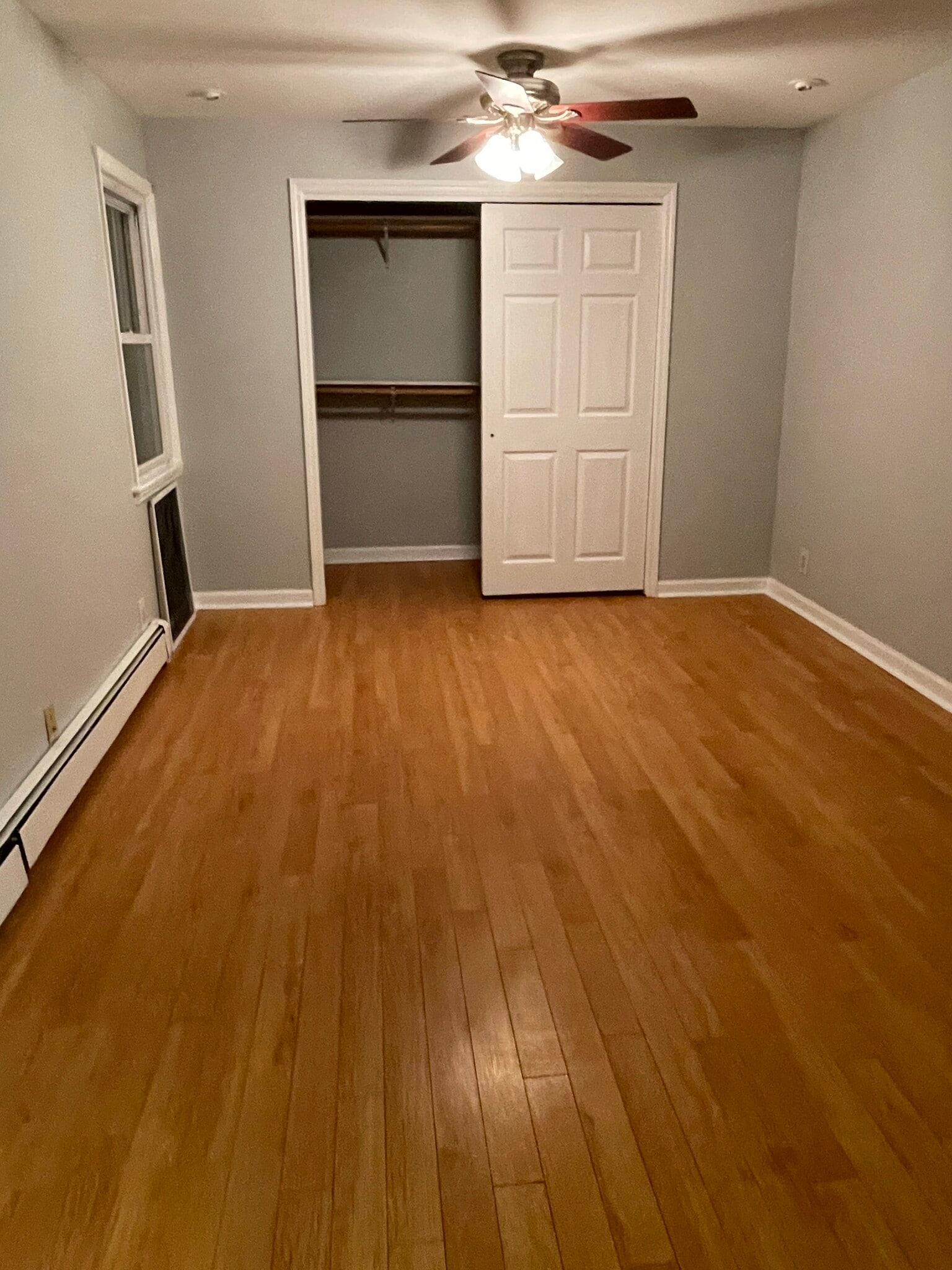 Building Photo - 34 N Elmhurst Ave