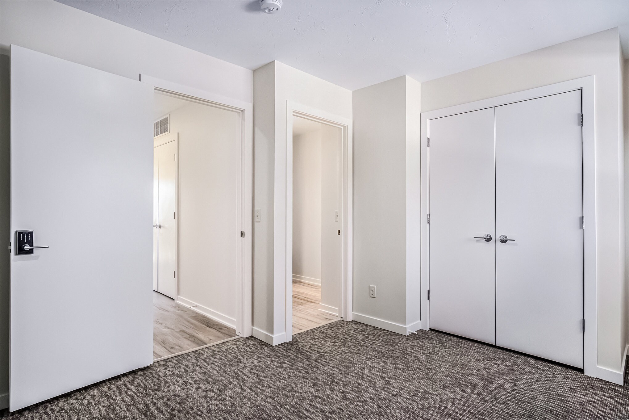 Building Photo - 11 Deloney Ave NW