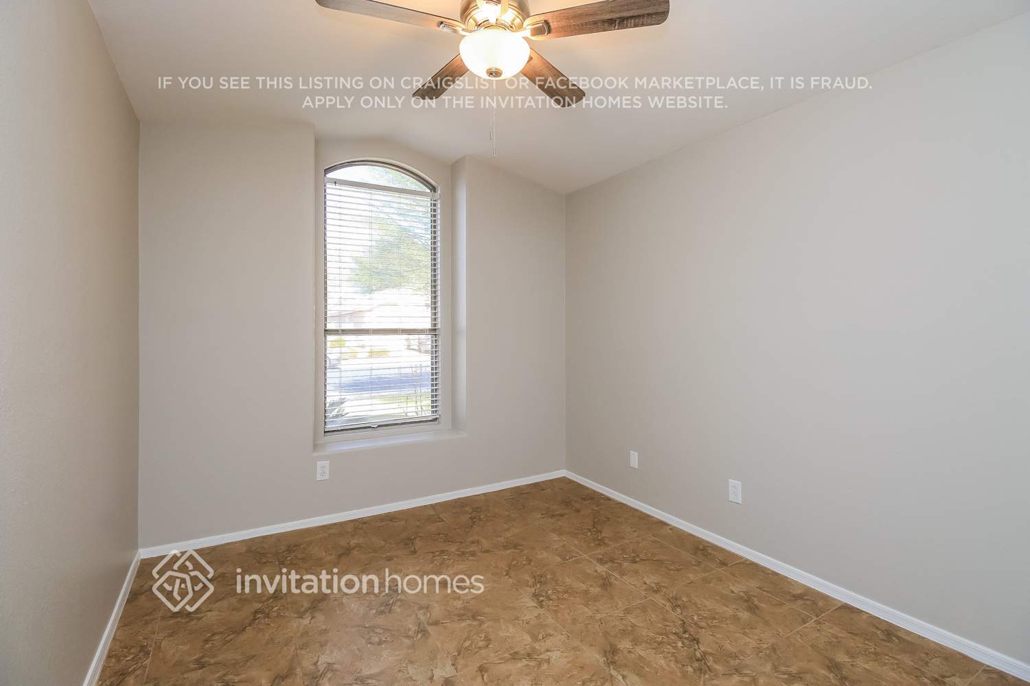 Building Photo - 9827 Olla Ave