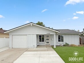 Building Photo - Comfortable 3B/1BA Home in Mira Mesa with Backyard, In-Unit Laundry and Garage
