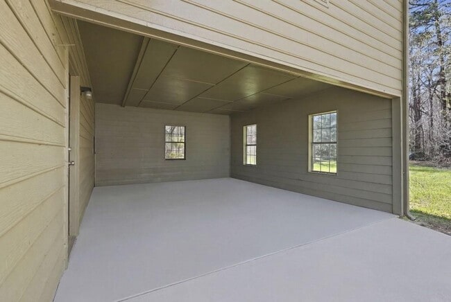 Building Photo - 6040 Austin Dr SW