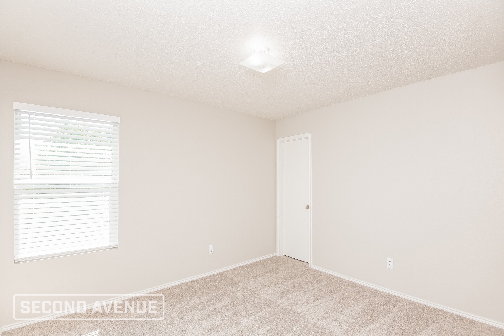 Building Photo - 4845 Waterford Dr