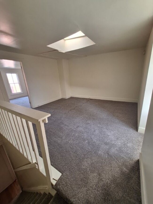 Building Photo - Fantastic 3 bedroom house in York