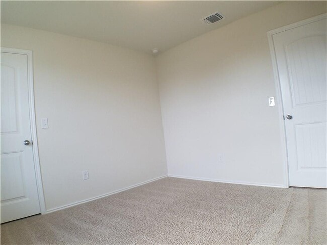 Building Photo - 15100 Harkness Pass