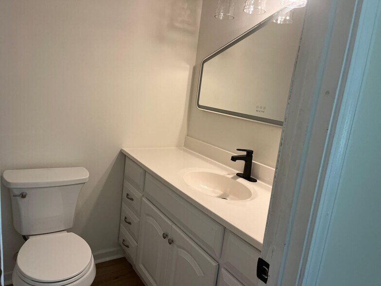 Building Photo - 2644 Fieldstone View Ln SE