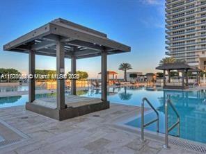 Building Photo - 1830 S Ocean Dr