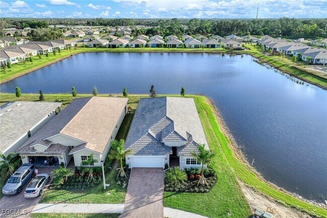 Building Photo - 514 Kamari Cv