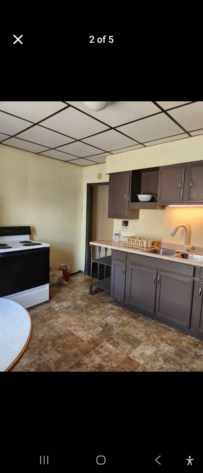 Building Photo - 95 Connellsville St