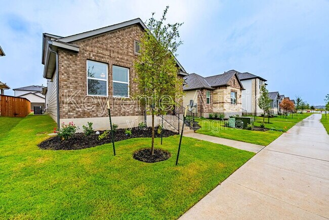 Building Photo - 210 Flowers Ave