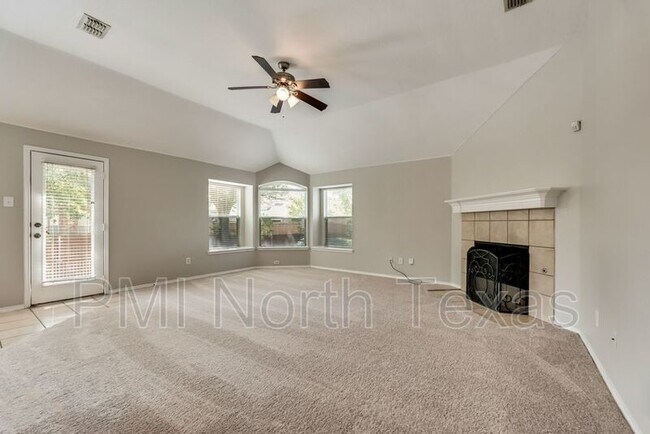 Building Photo - 12421 Bruschetta Dr