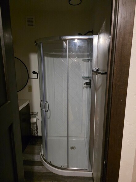 Building Photo - 270 Kaukauna St