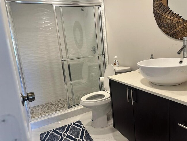 Building Photo - 244 Lexington Dr