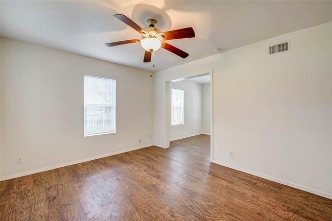 Building Photo - 5644 McCormick St