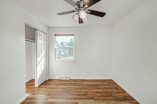 Building Photo - Affordable 4BD, 2BA East Denver Home