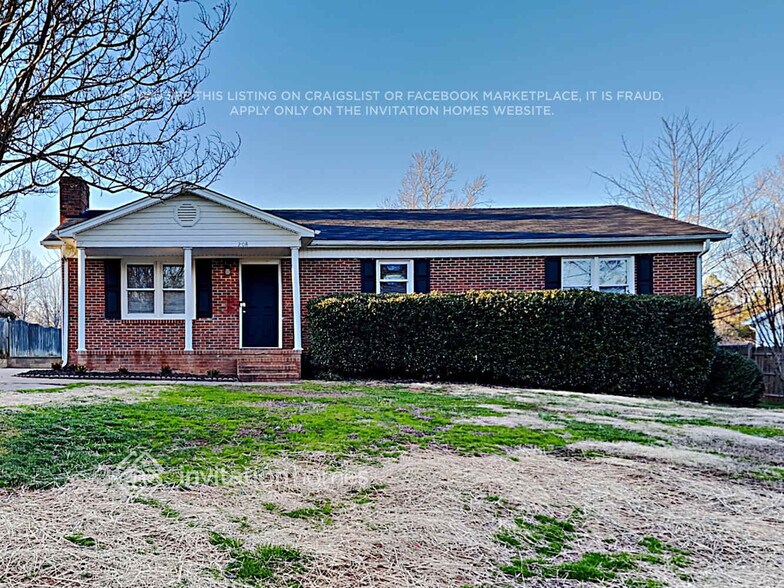 Primary Photo - 208 Ferncliff Dr