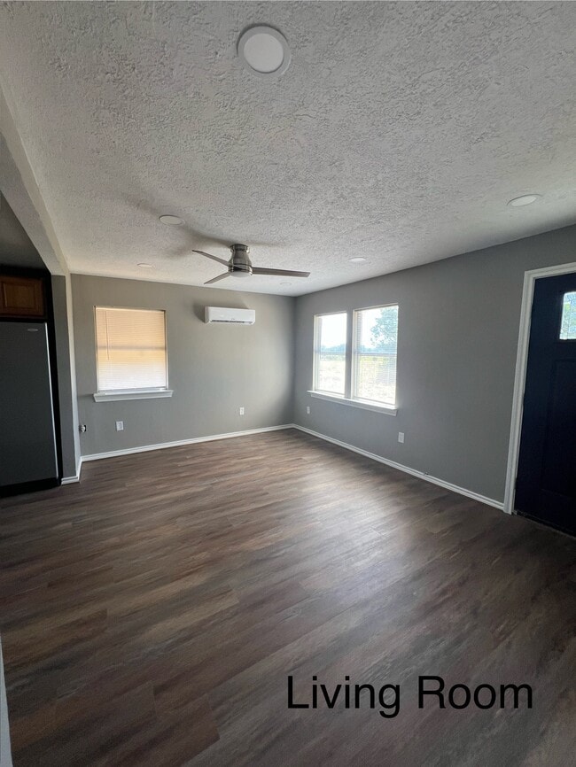 Building Photo - 24001 Frontier Ln
