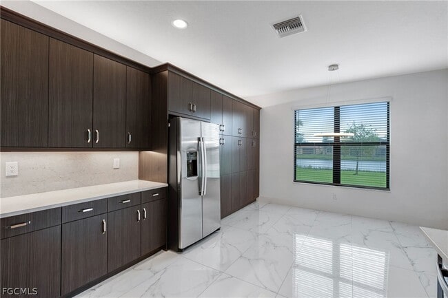 Building Photo - 11604 Meadowrun Cir