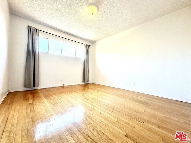 Building Photo - 612 Illinois Ct