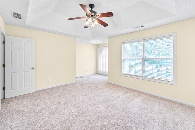 Building Photo - 4BR/2.5BA Open & Bright Lawrenceville Home