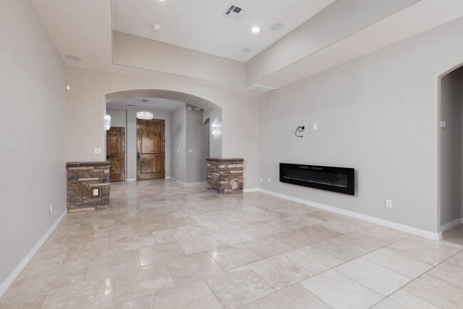 Building Photo - House in Gated Community with Views!