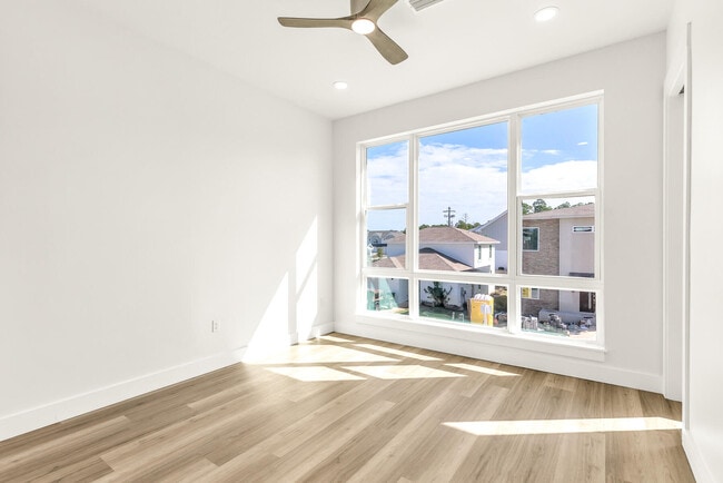 Building Photo - 28 Windsor Ct