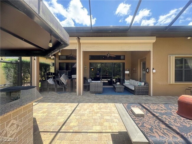 Building Photo - 8661 Mercado Ct