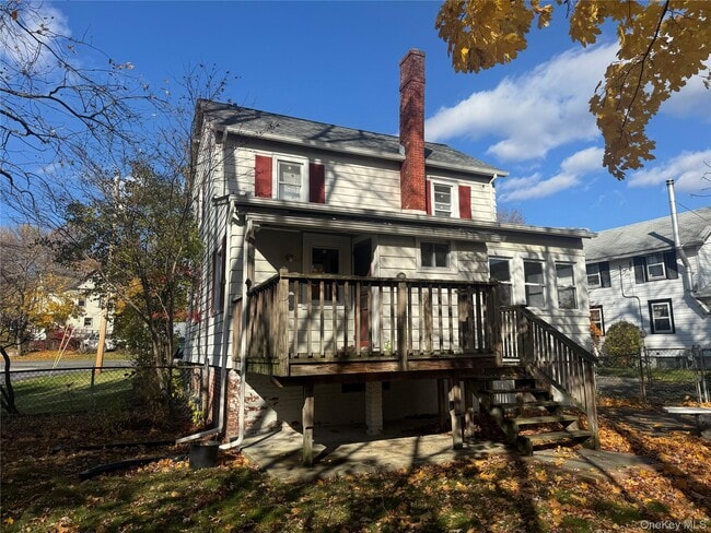 Building Photo - 10 Murray Ave