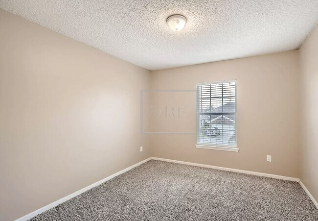 Building Photo - 11797 Huckleberry Trail East