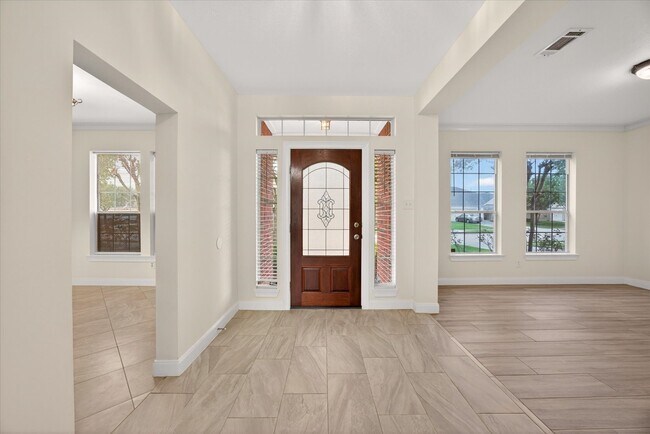 Building Photo - 20835 Cottage Cove Ln