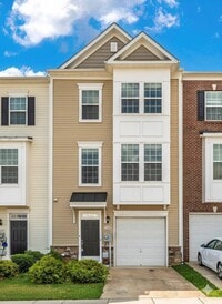 Building Photo - 1104 Frontline Dr