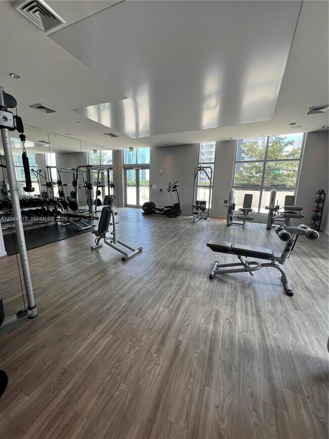 Building Photo - 1100 S Miami Ave