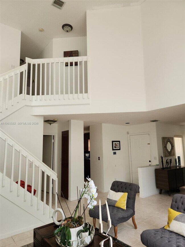 Building Photo - 925 Opal Terrace