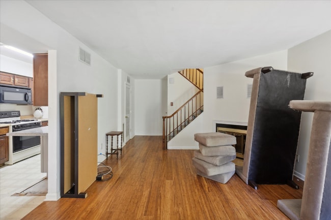 Building Photo - 9001 Ridge Ave