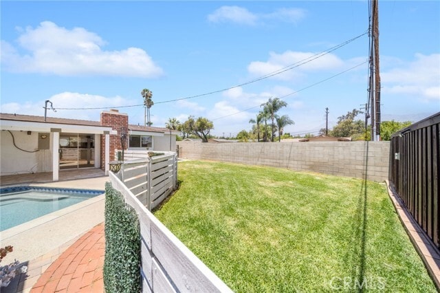 Building Photo - 1610 N Amador Ave