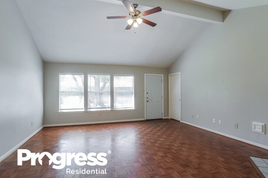 Building Photo - 19323 Bristlestar Dr