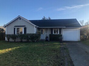 Building Photo - Kent Easthill 3 Bedroom Rambler