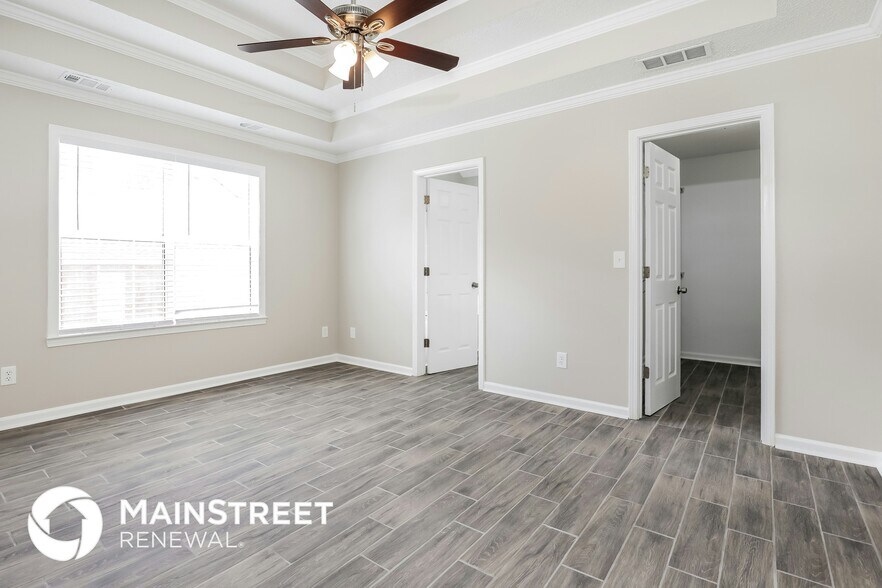 Building Photo - 165 Sawgrass Way