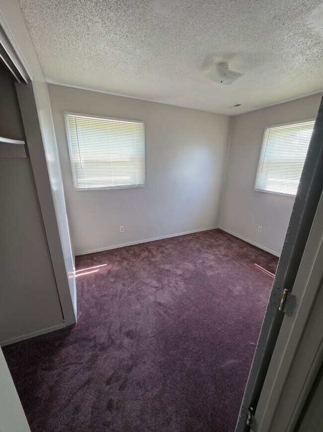Building Photo - 3921 Burdette St